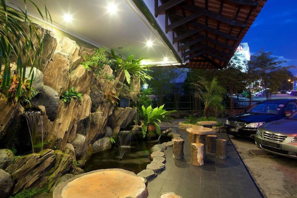 Hotel Ria Johor Bahru Kültér fotó